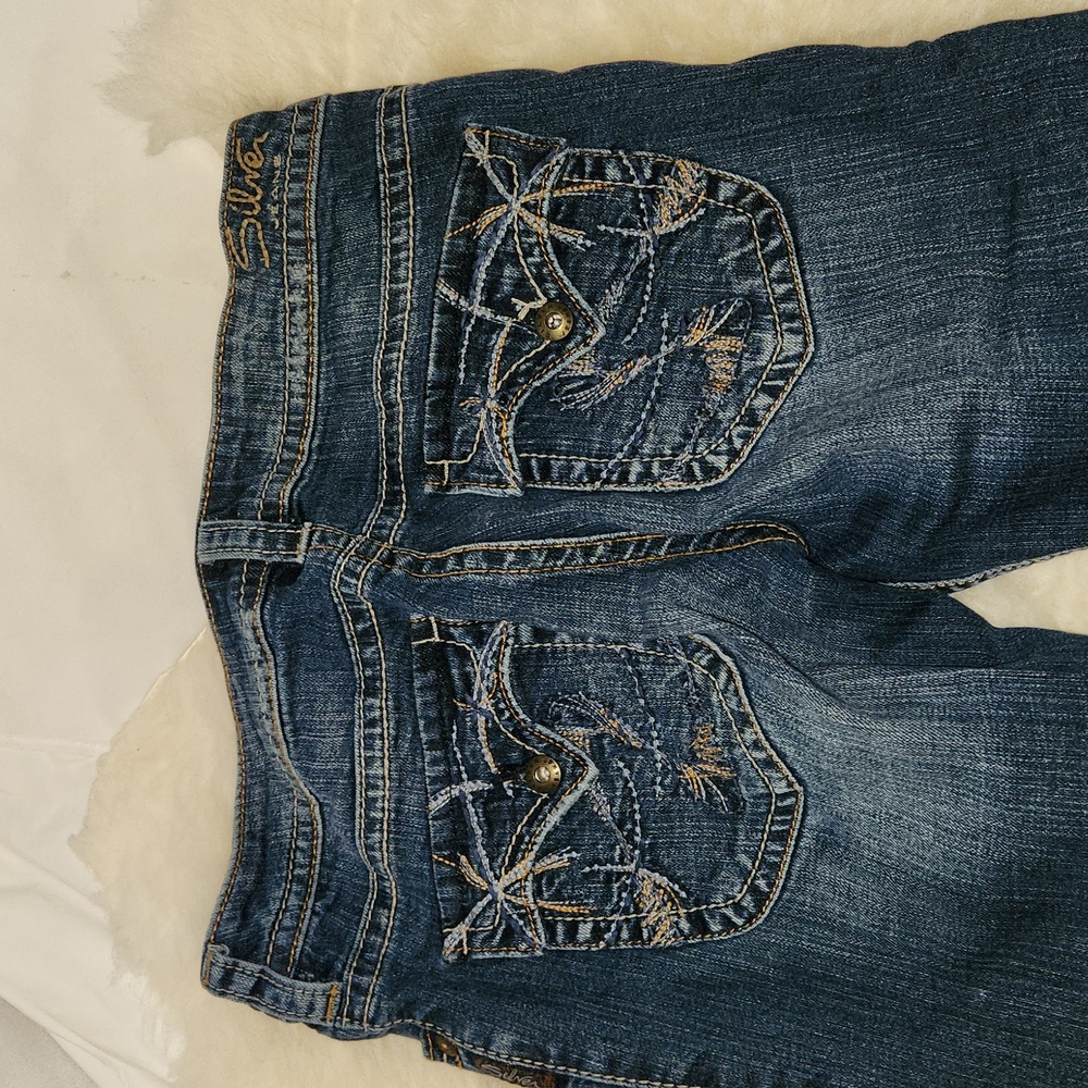 Silver Jeans - Picture 7 of 8